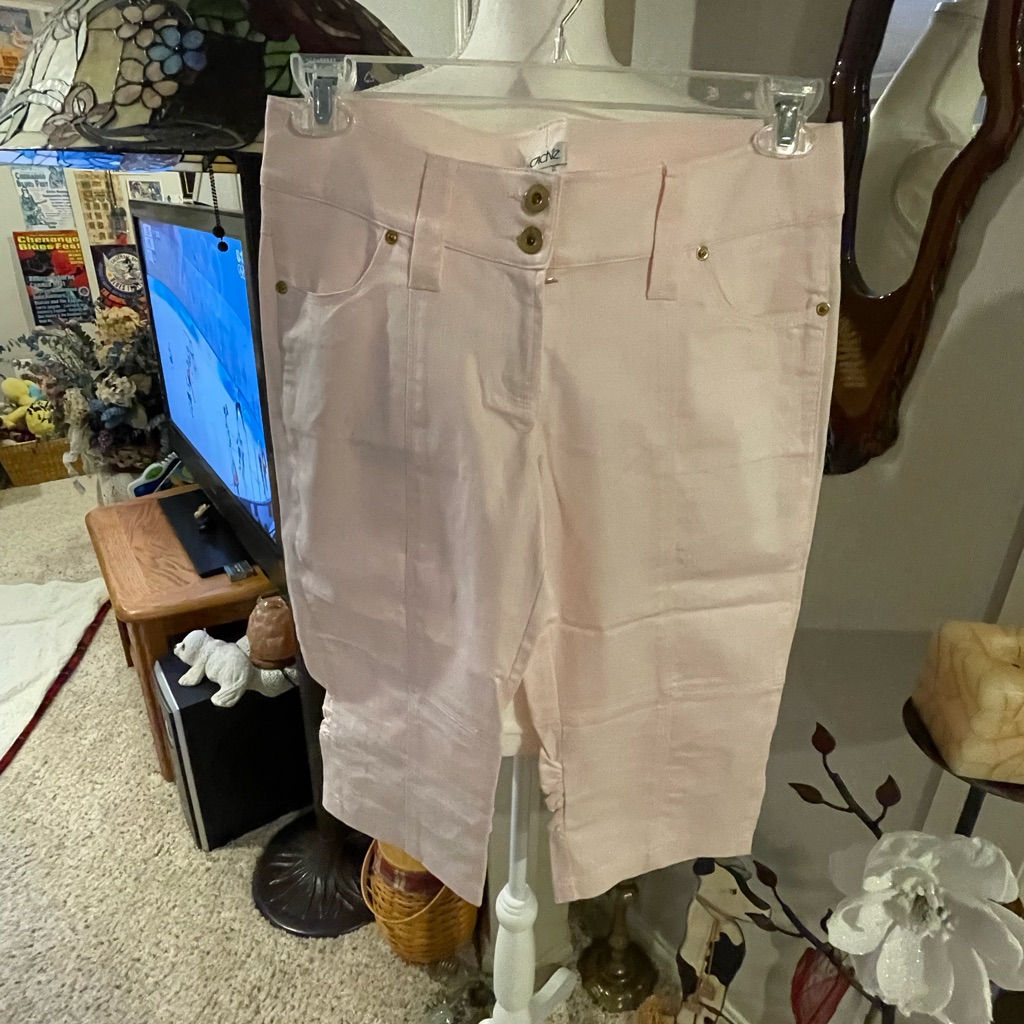 Cach’e Shorts